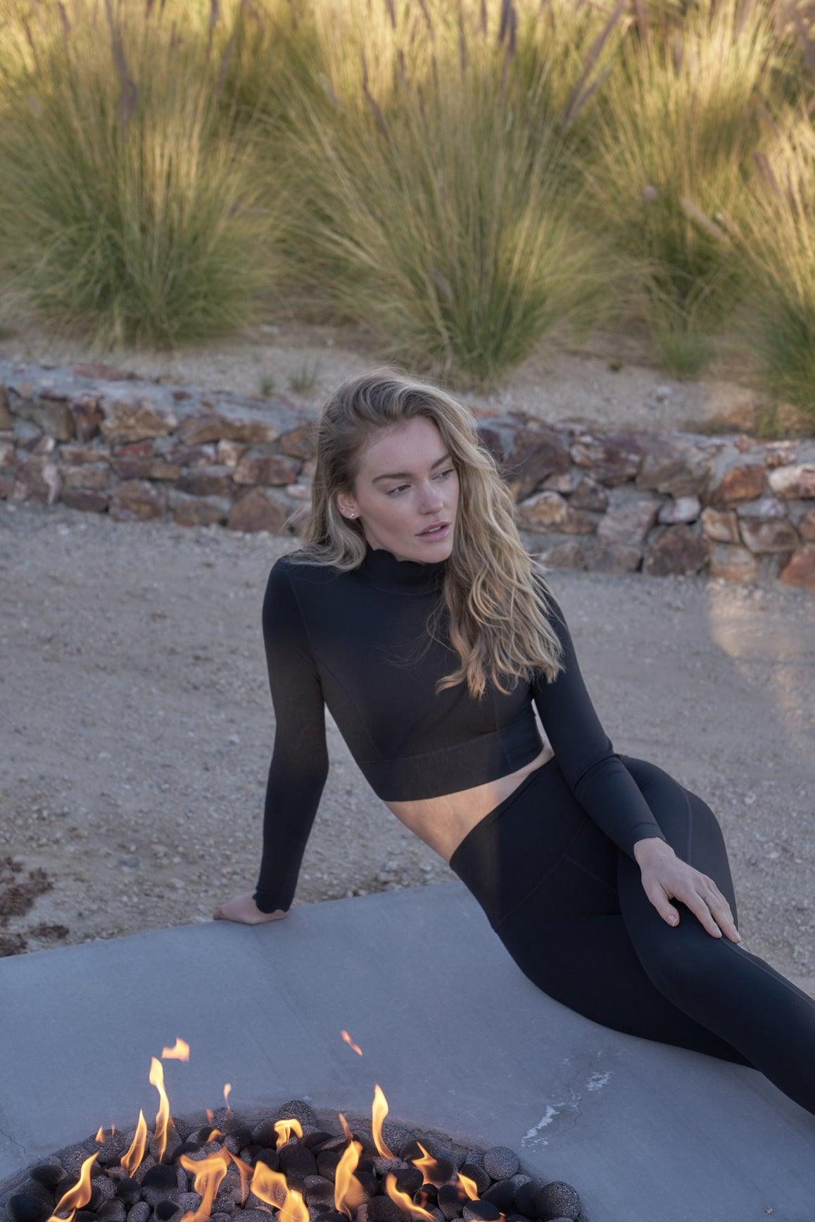 Open Back Long Sleeve Crop Top | black crop top long sleeve