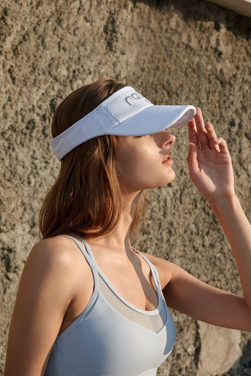 model wears a WISKII Tennis Cap